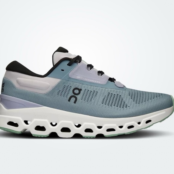 On Running Shoes - On Running Cloudstratus 3 Size 9.5 NEW